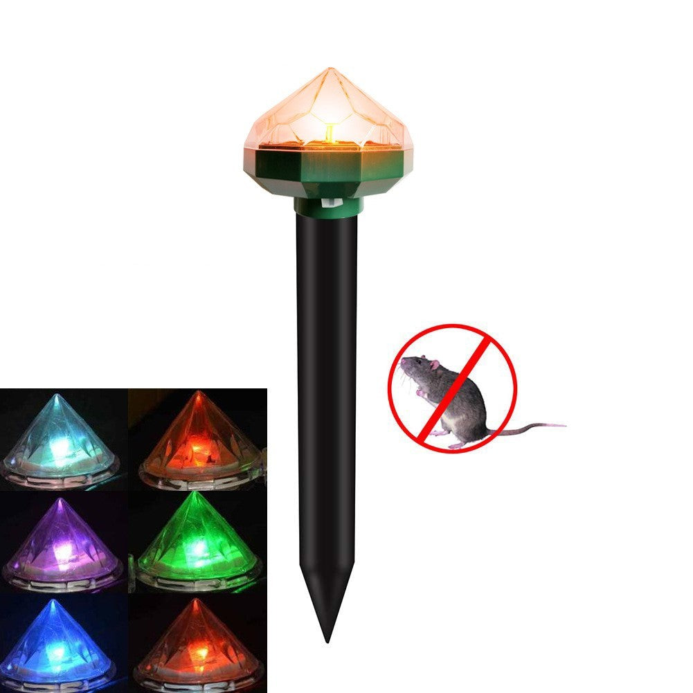 Diamond solar mouse repeller